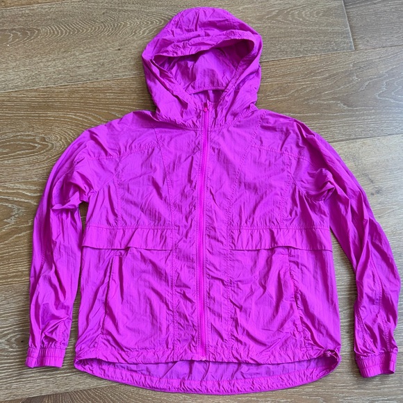 lululemon athletica Jackets & Blazers - Lululemon Pink Hooded Lightweight Windbreaker Jacket Size 10